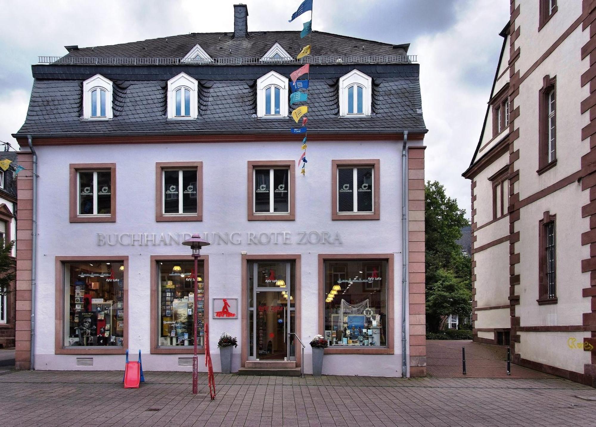 Stadt Piatti Und Buecherliebe *