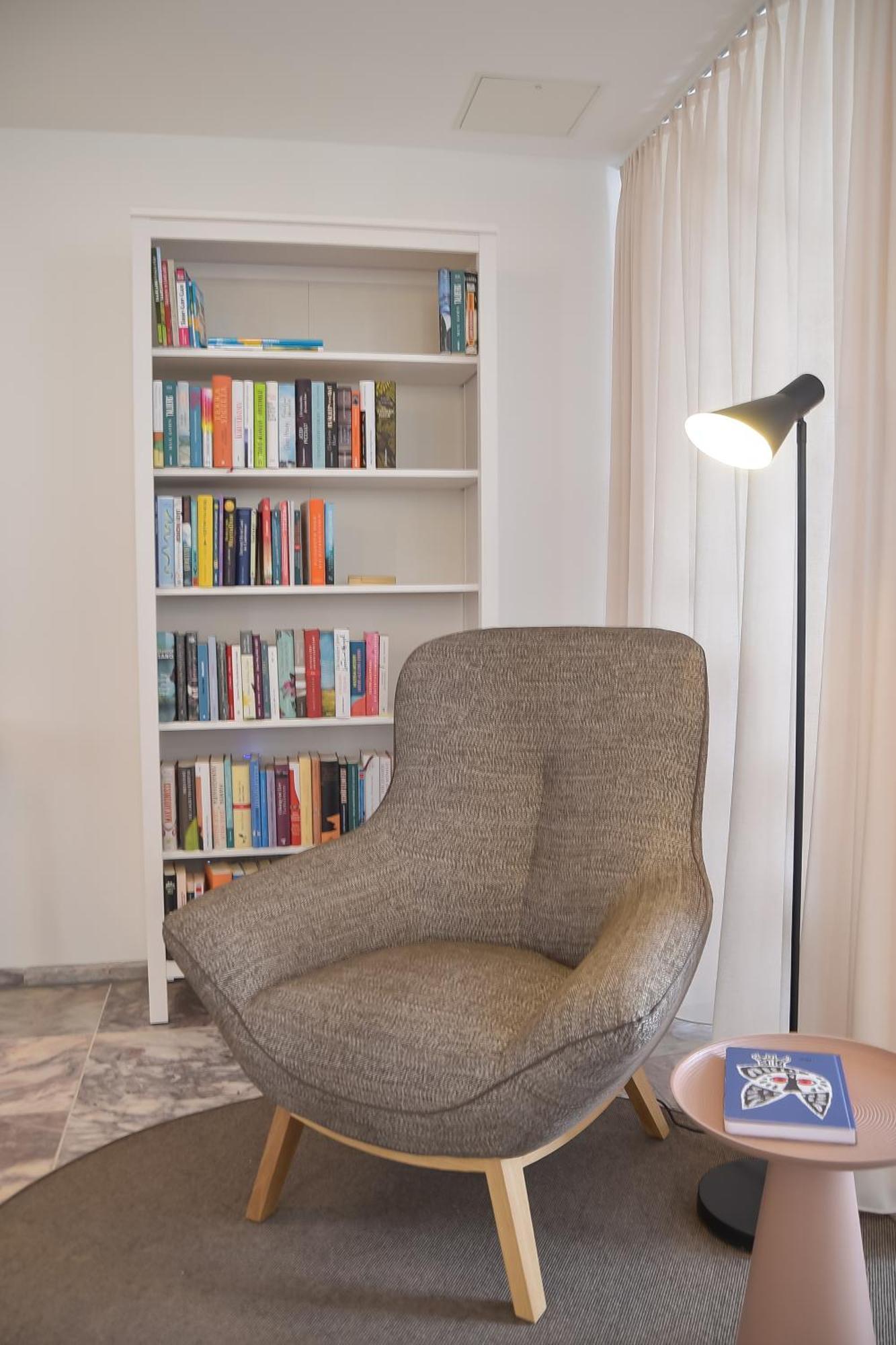 Apartment Stadt Piatti Und Buecherliebe