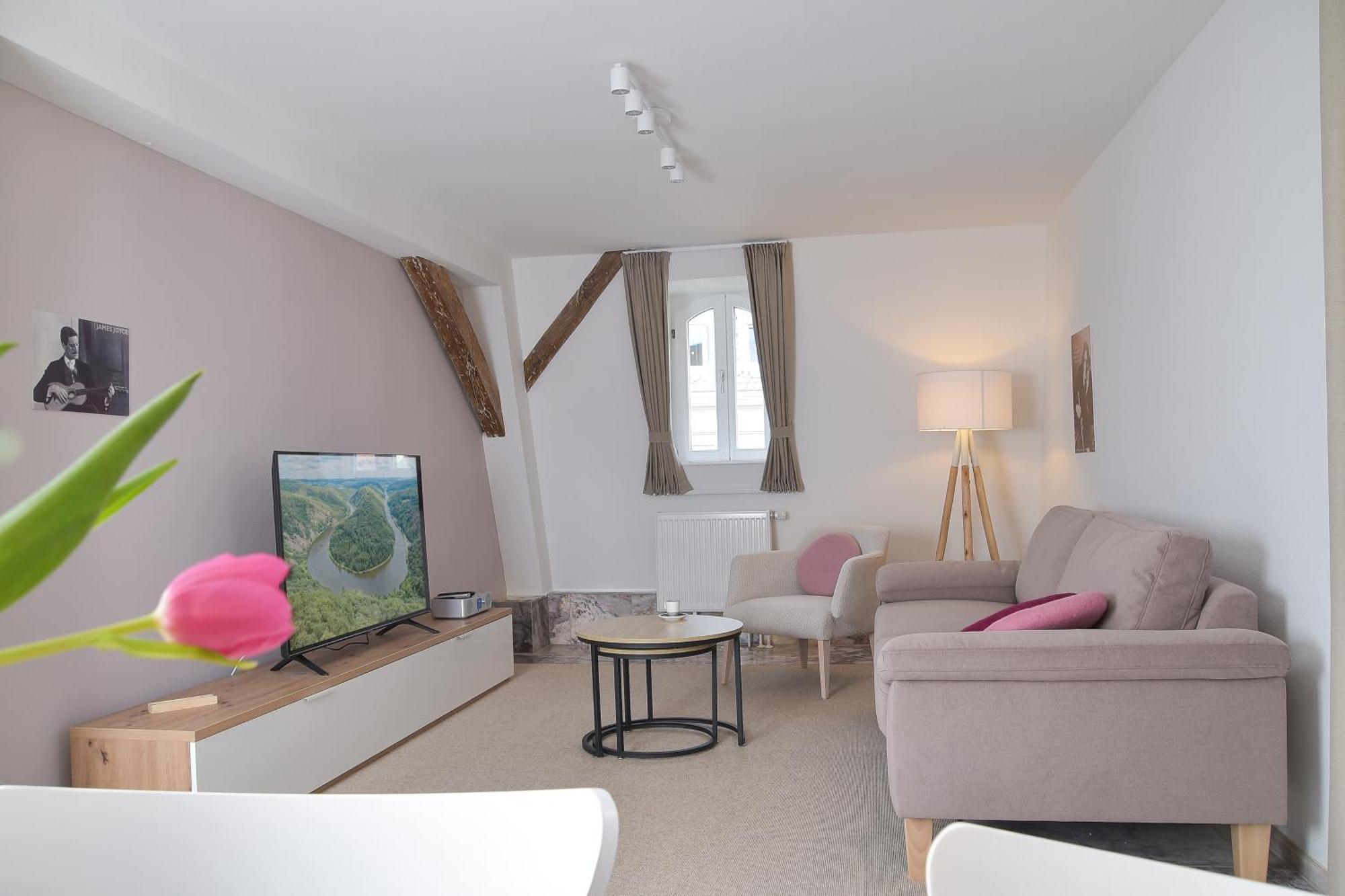 Stadt Piatti Und Buecherliebe Apartment *